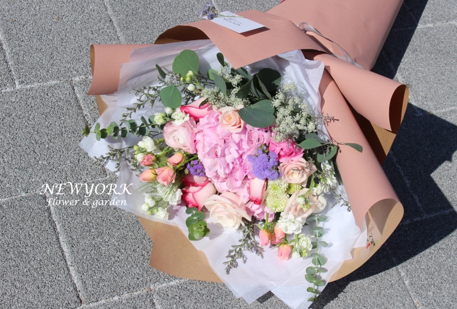 237354179_zeb2axry_65e51179782c2edd52efaa7a185611cc2bcf22f3.jpg 이미지크게보기