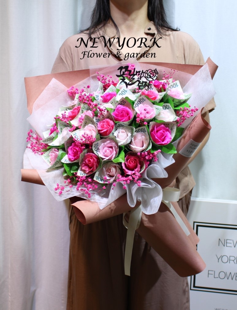 3067863498_q8X25tin_86230b3a6e7a9997731a2280cc2502e2a3616f3a.jpg 이미지크게보기